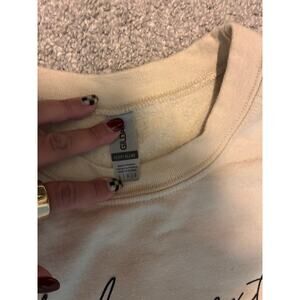 Feeling Extra Grinchy Today Holiday Sweatshirt – Gildan Heavy Blend L Beige